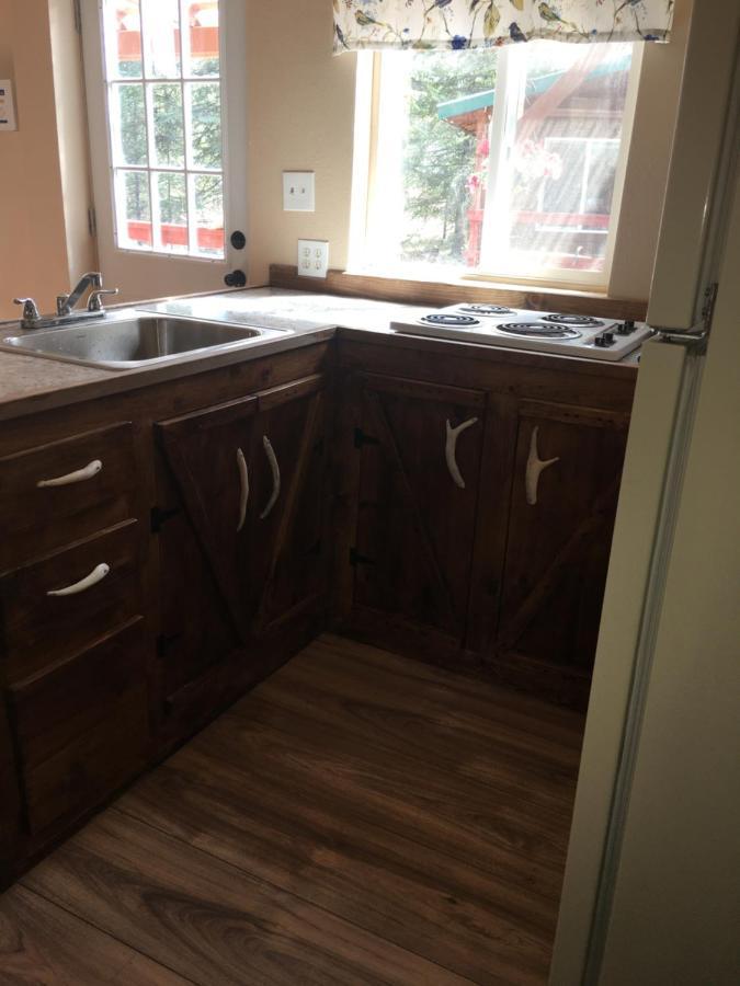 Homestay Whispering Woods Ak Kasilof