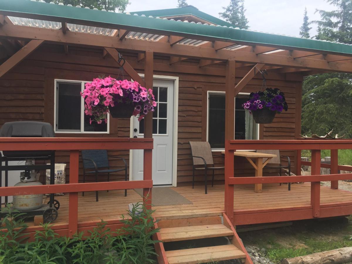 Whispering Woods Ak Homestay *